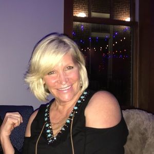 Meet your Posher, Suzanne